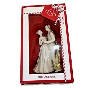 New Lenox 2019 Annual Bride and Groom Christmas Ornament